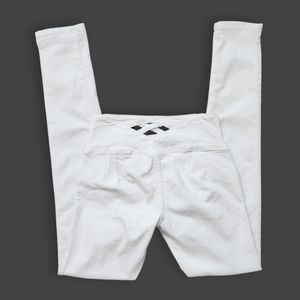 White Pocketless Jeans, Women's 3